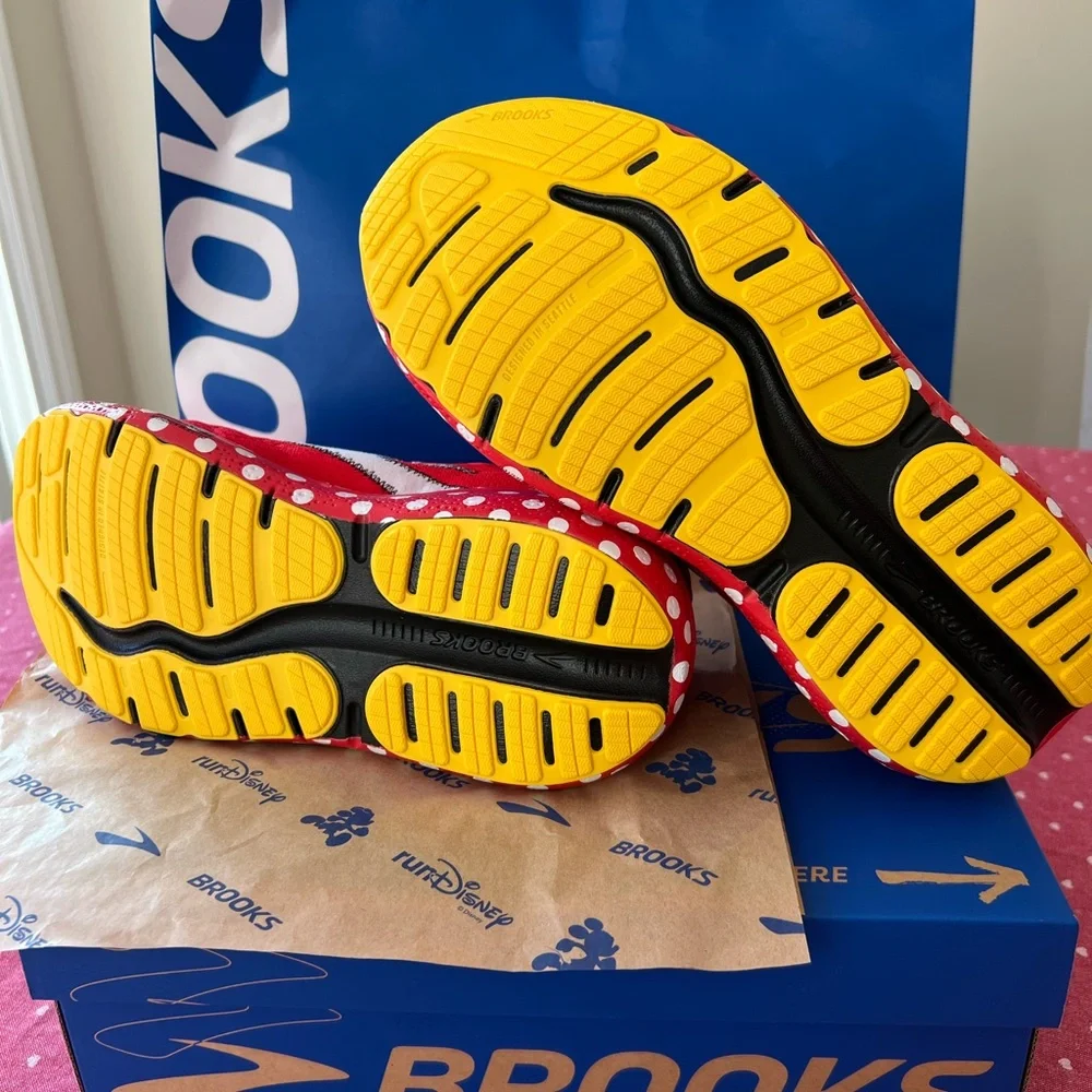 Brooks Ghost Max 2 Minnie Mouse RunDisney Women’s 9 - Picture 2 of 4